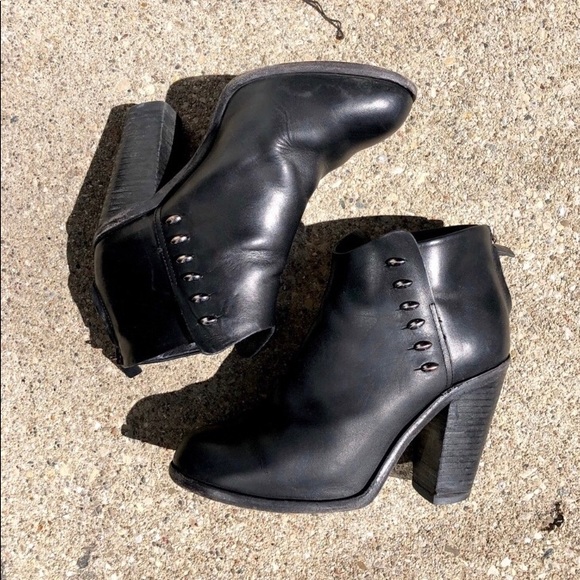 Rag and bone/ Ayle studded heel bootie! - Picture 2 of 8